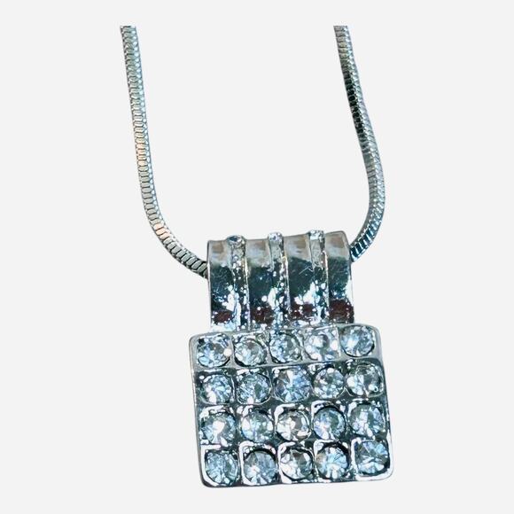 Austrian Crystal Matching Set Necklace Earrings Silver Tone Pave - Picture 4 of 6
